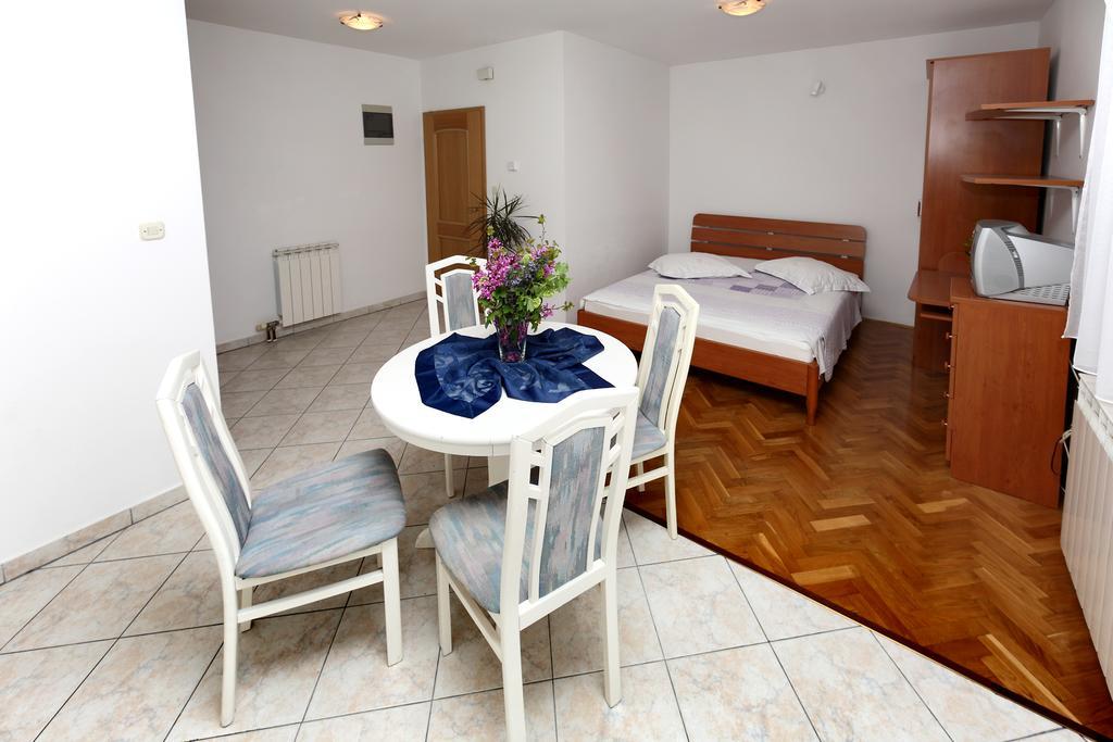 Apartments in Beautiful Split Podstrana Chambre photo