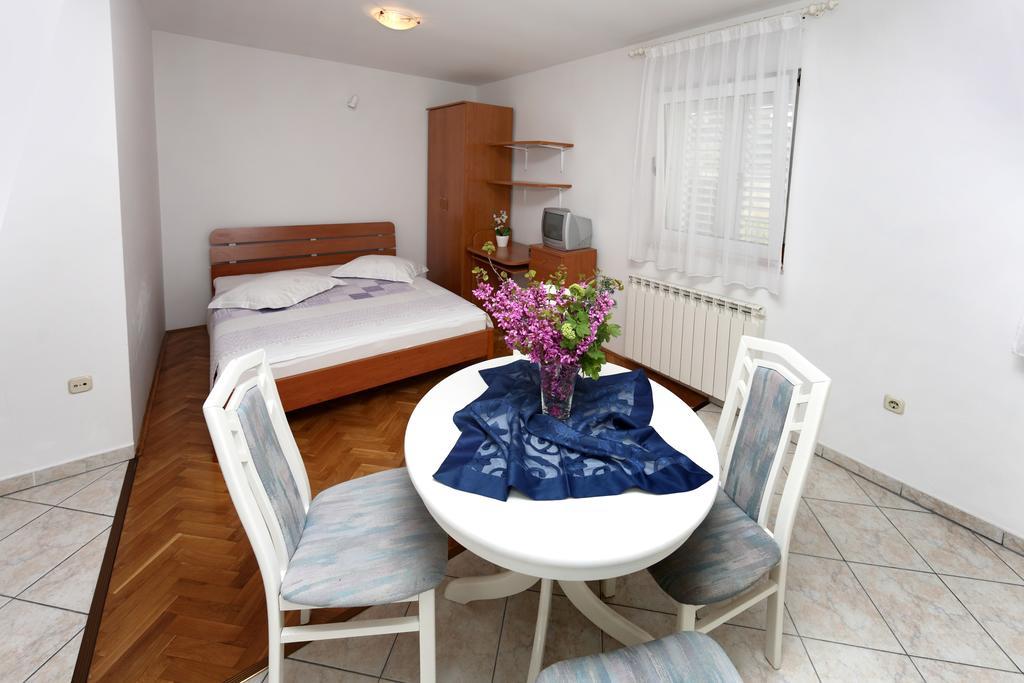Apartments in Beautiful Split Podstrana Chambre photo